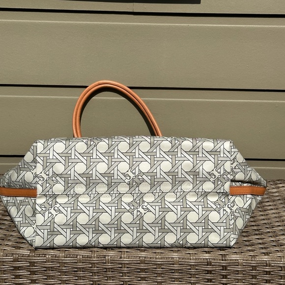 Tory Burch Basketweave Shopper Bag - Picture 11 of 15